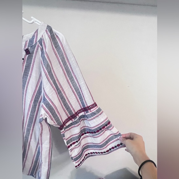 FINAL PRICE NWT Skies are Blue Embroidered Blouse - Picture 3 of 7